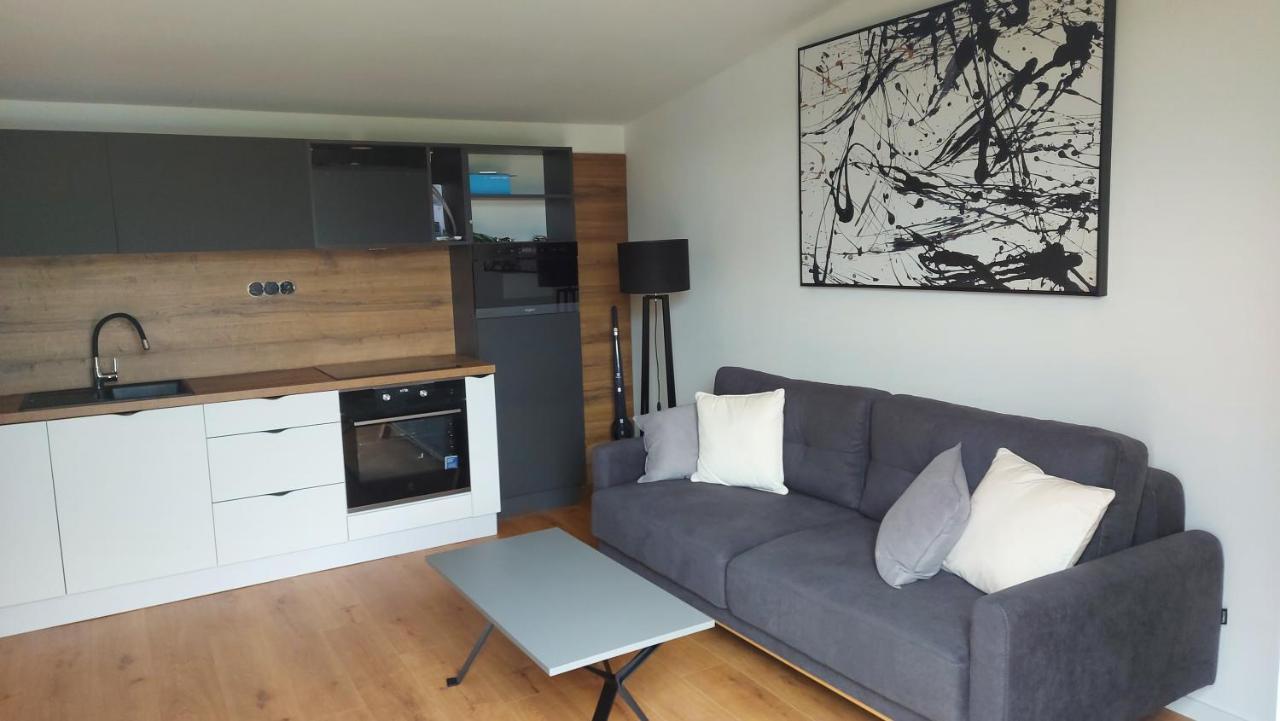 Apartman Cassovia Holcikovce Luaran gambar
