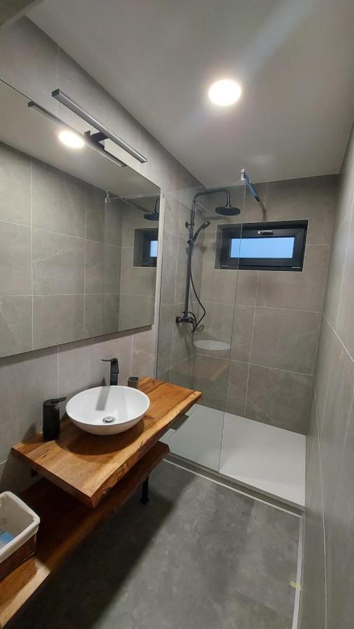 Apartman Cassovia Holcikovce Luaran gambar