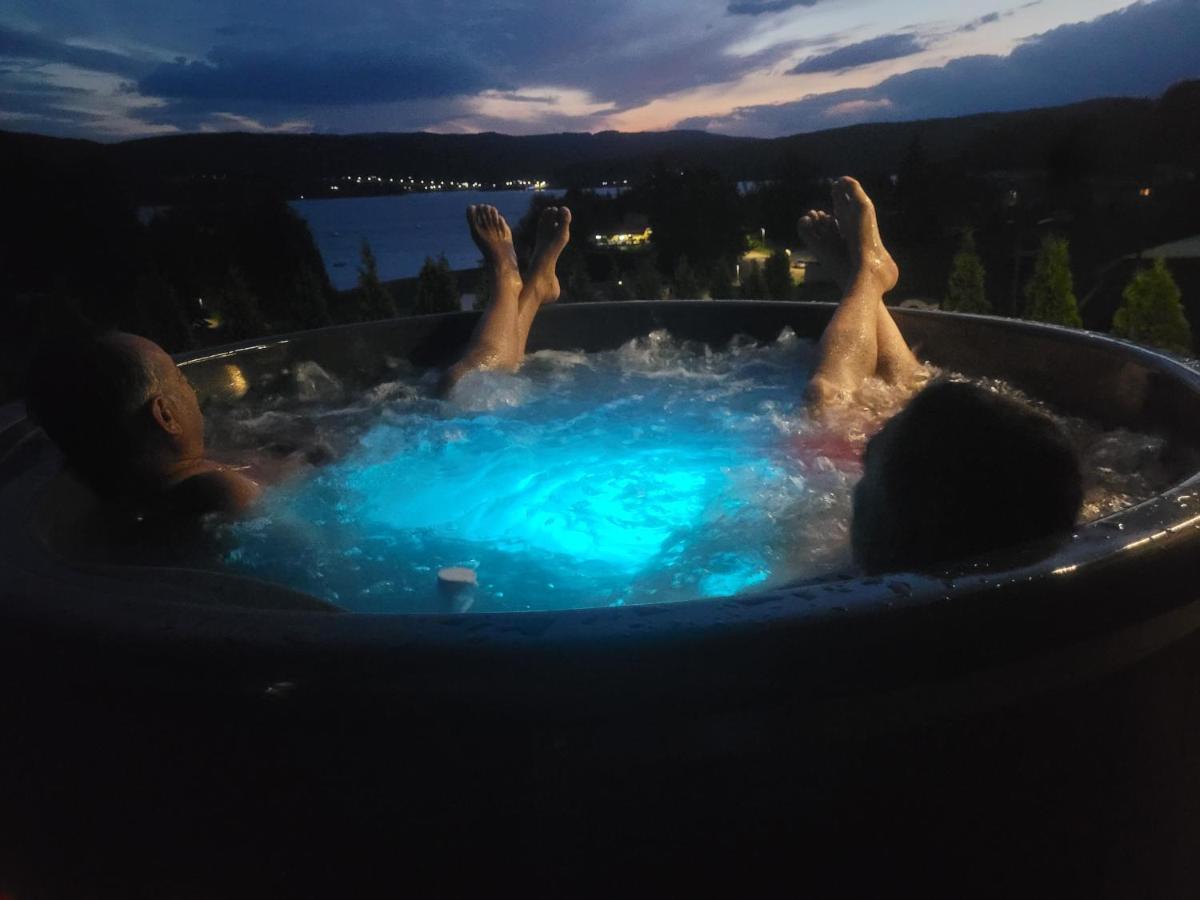 Apartman Cassovia Holcikovce Luaran gambar